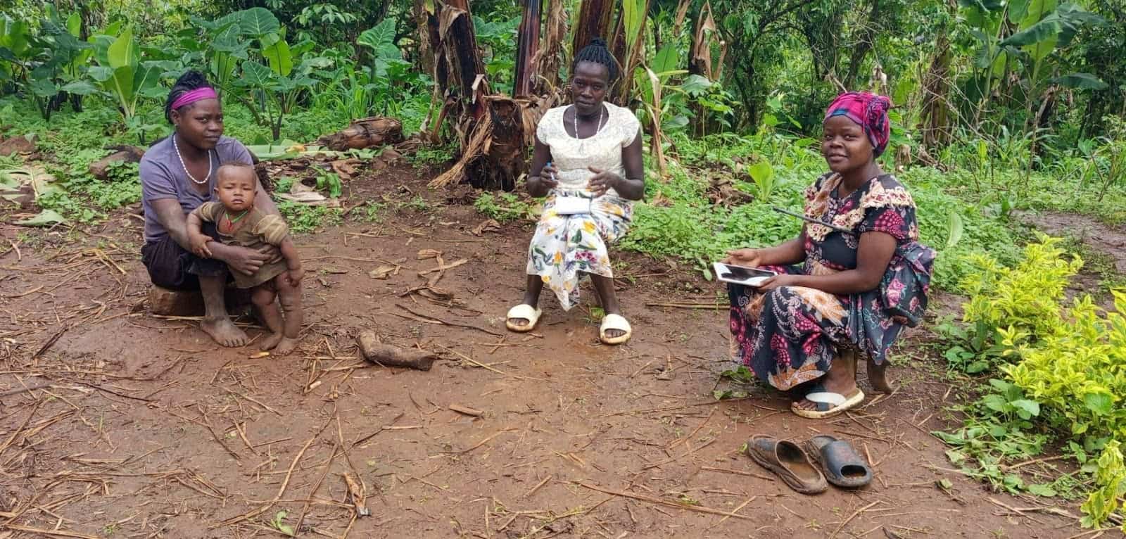 A village health leader and a health extension worker visit 17-month-old Asmamaw Tariku and his mother in South Ari, South Ethiopia.